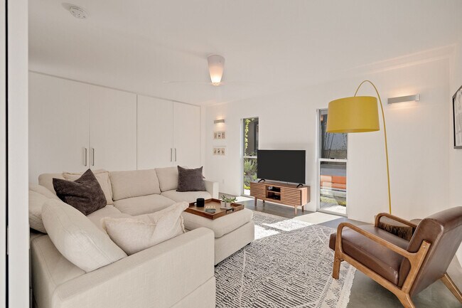 Photo - 27 Driftwood St