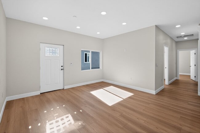 Photo - 8090 Flanders Dr