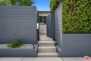 Photo - 502 Strand St