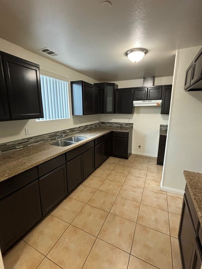 Photo - 216 E 97th St