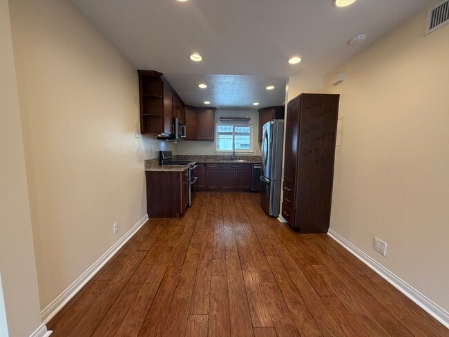Photo - 5063 Argyle Dr Unit Highland Green