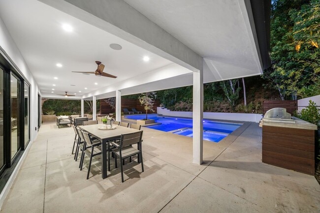 Photo - 16110 Clear Oak Dr