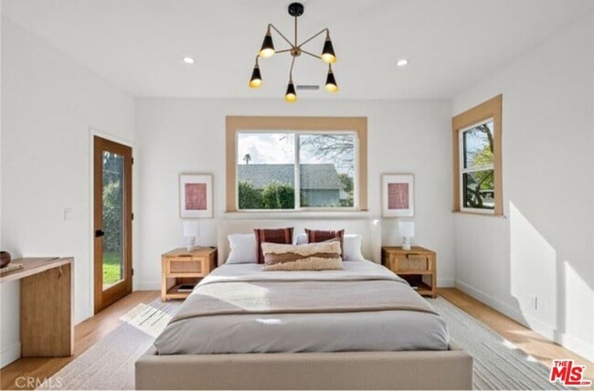 Photo - 5759 Satsuma Ave