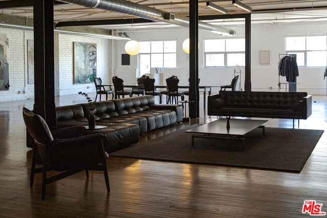 Photo - 500 Molino St Unit 218