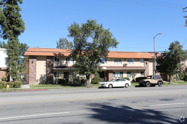 Building Photo - 19925 Roscoe Ave.
