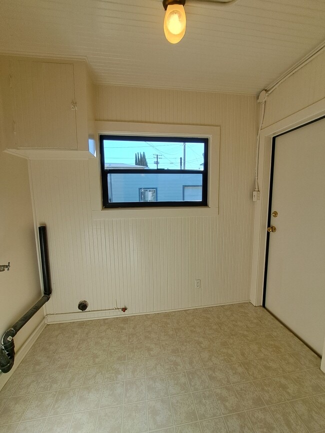 Photo - 124 N Lincoln St