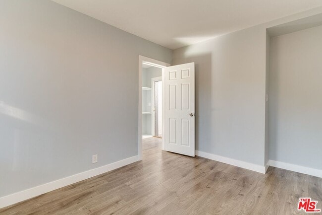 Photo - 11472 Ventura Blvd Unit E