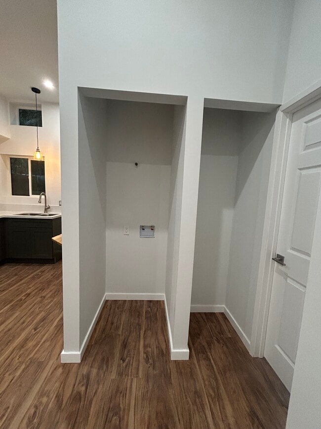 Photo - 5413 W 118th St Unit 1bed 1bath