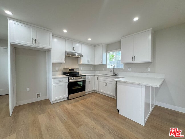 Building Photo - 316 Ximeno Ave Rental