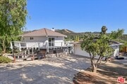 Photo - 1746 Deerhill Trail House