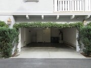 Photo - 21 Hinterland Way