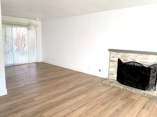 Photo - 2127 Paradise Hills Rd