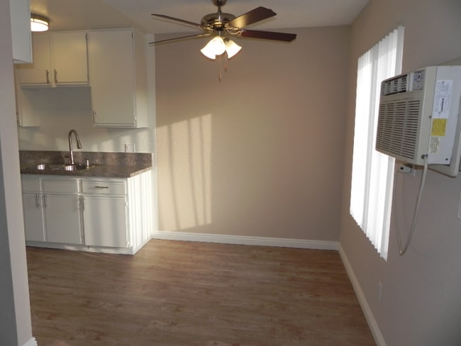 Photo - 8602 Chapman Ave