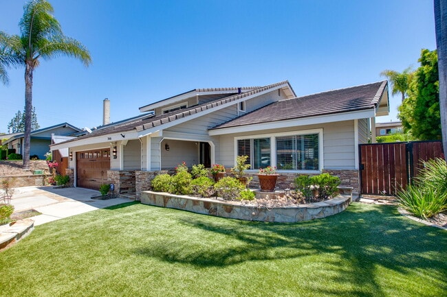 Photo - 7446 Trigo Ln House
