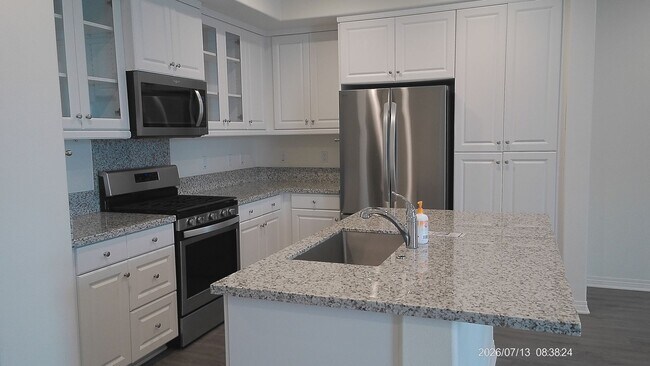 Photo - 3 Bedroom 2 1/2 bath with Garage