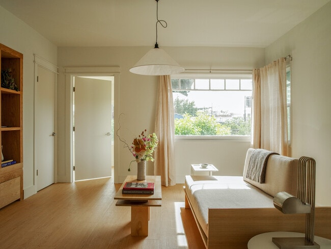 Photo - 1807 Montana St