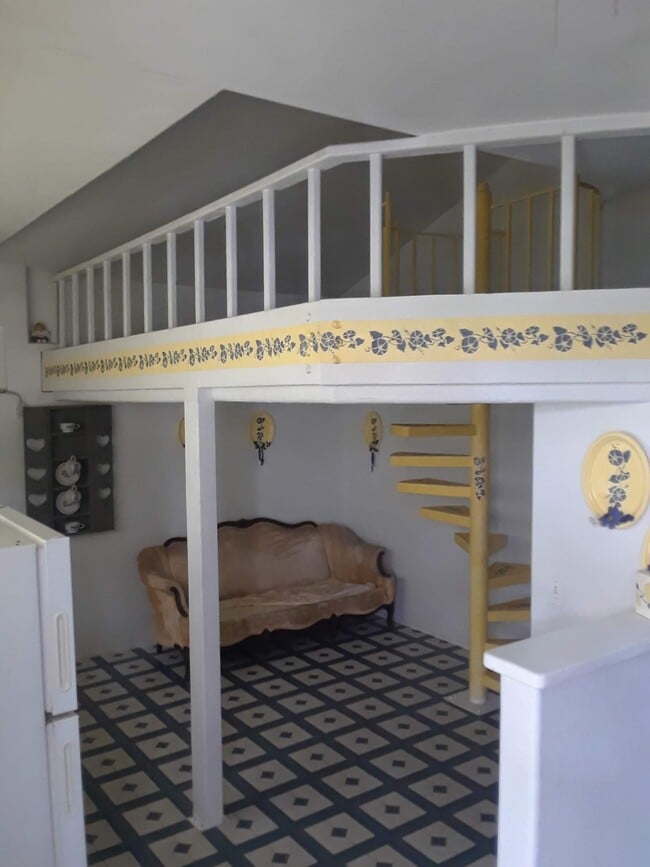 Cottage lofts - 6129 Andalusia Ave Unit The CTR Villas