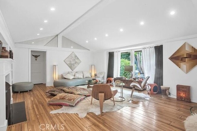 Photo - 3442 Laurel Canyon Blvd