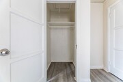Photo - 138 W 82nd St