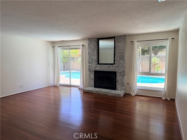 Photo - 3132 E Locust Ave
