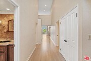 Photo - 410 S Barrington Ave Condo Unit 401
