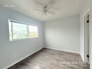 Photo - 1706 D Ave