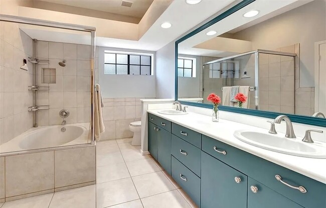 Photo - Bayfront Condo fo Rent