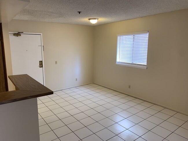 Living Room - 700 W 3rd St Unit A101