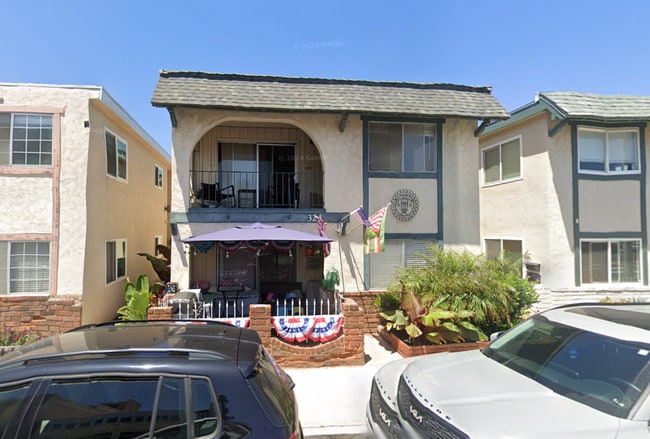 Photo - 324 E Balboa Blvd Unit B