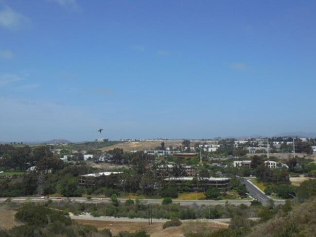 5BD 2.5BA House in Carlsbad - 5BD 2.5BA House in Carlsbad