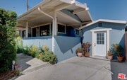 Photo - 980 Manzanita St House