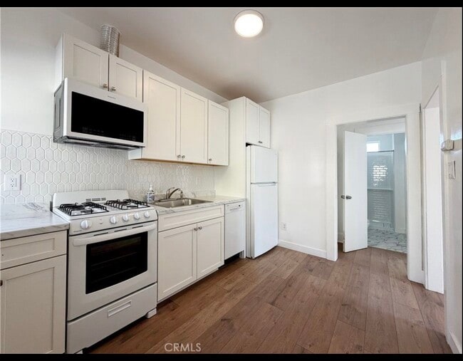 Photo - 2629 1/2 Granada St