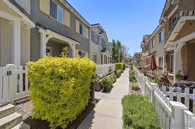 Photo - 1444 Canvas Dr