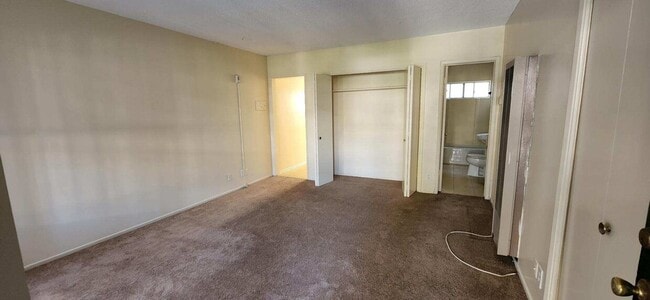 Photo - Crest View Apartments