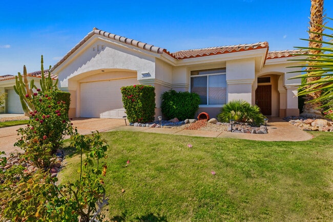 Building Photo - 78326 Moongold Rd