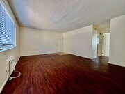 Photo - 471 Ballentyne St #49- Large upper 2 bed 2... House