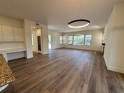 Photo - 845 Stratford Dr