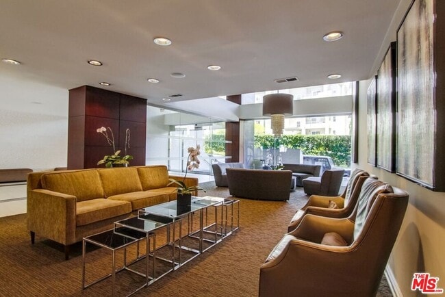 Photo - 7250 Franklin Ave Unit 702