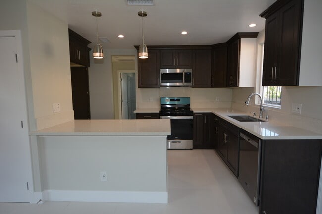 Photo - 4137 W 160th St House