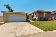 Photo - Large Family home - 4 Bedroom / 3 Bath