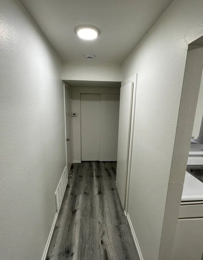Photo - 7040 Haskell Ave Unit 114