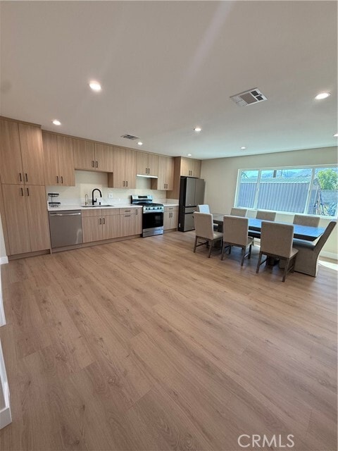 Photo - 14037 Rex St
