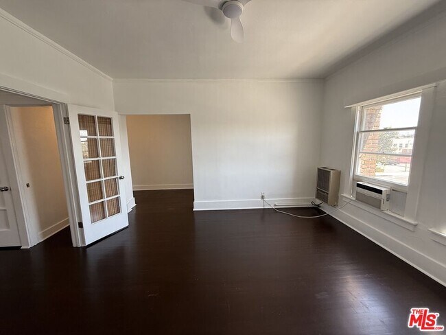 Photo - 4125 S Figueroa St Unit 302