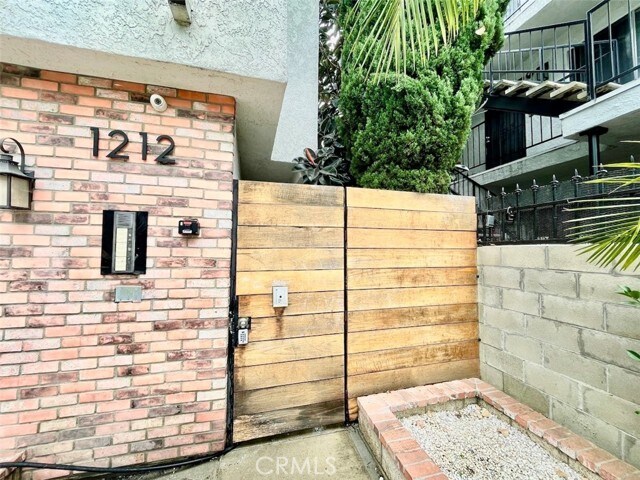 Photo - 1212 Gladys Ave Unit 201