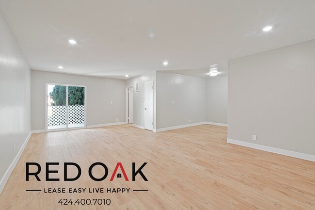 Photo - 1909 Buckingham Rd Unit 12