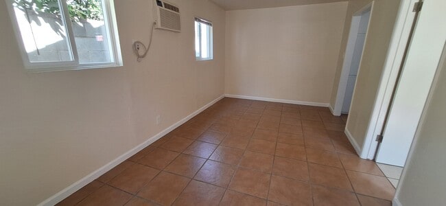 Photo - 13453 1/4 Filmore St Unit 13457 1/2