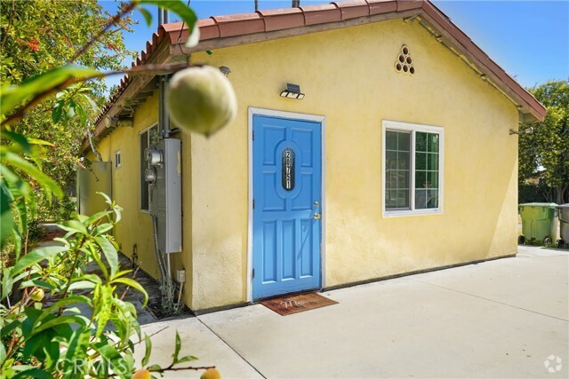 Building Photo - 20751 Parthenia St Rental