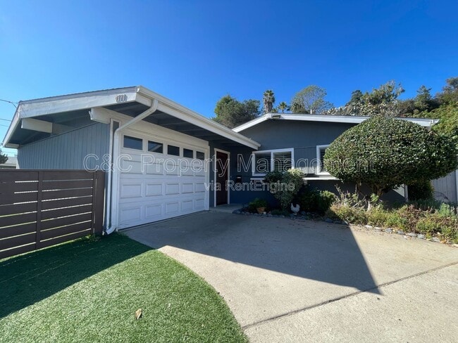 Building Photo - 4774 Mt Cresti Dr