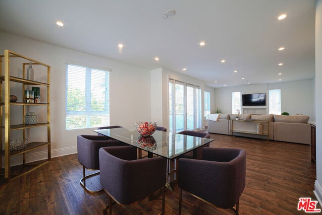 Photo - 907 S Shenandoah St Condo Unit Ph 401