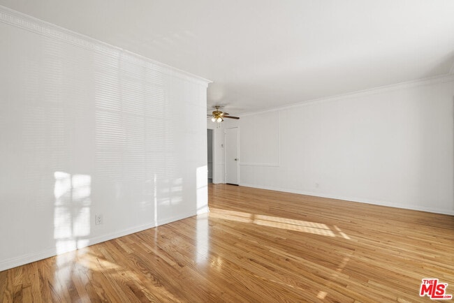 Photo - 5324 Vantage Ave Unit 2